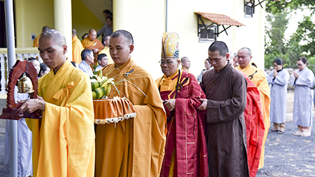 Kon Tum: Chùa Hoa Nghiêm, trang nghiêm lễ húy nhật và tưởng niệm chư vị Tổ sư khai sơn tạo tự.