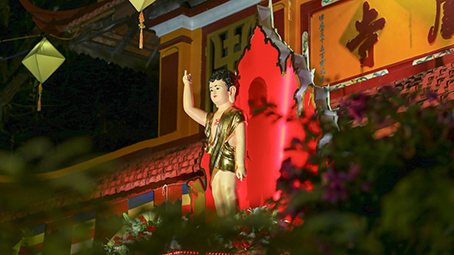 KON TUM: TỔ ĐÌNH TRUNG KHÁNH TRANG NGHIÊM CỬ HÀNH LỄ KHAI KINH VÀ TẮM PHẬT MỪNG ĐẠI LỄ PHẬT ĐẢN PL.2569 – DL.2025.