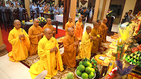 Kon Tum: Chùa huệ Hương “Lễ Tưởng Niệm Cố Hòa Thượng Tăng Cang Thích Từ Vân”.