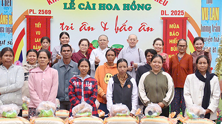 Quảng Ngãi: Phật tử phương xa hướng về chùa Pháp Hoa nhân mùa Vu Lan – Hiếu hạnh PL. 2569 – DL. 2025.